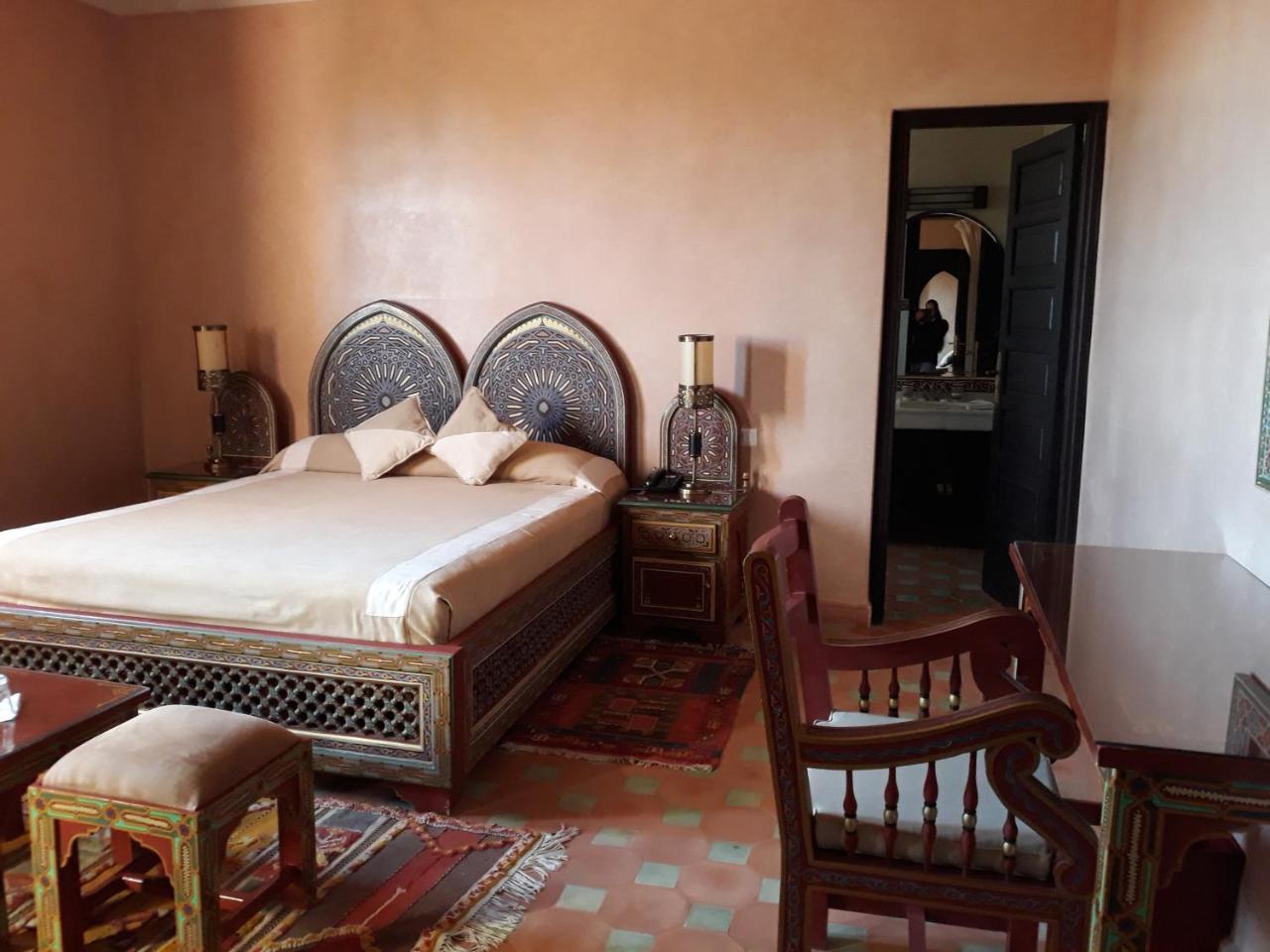 โลลิเวอแร เดอ ลัตลาส Hotel Douar Caid Layadi ภายนอก รูปภาพ
